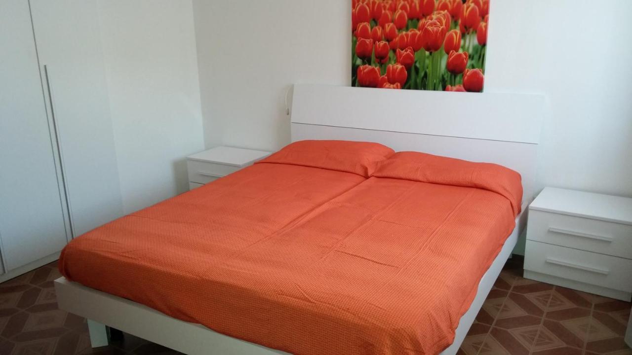 Residence Condominio Roma Ераклеа Маре Екстериор снимка